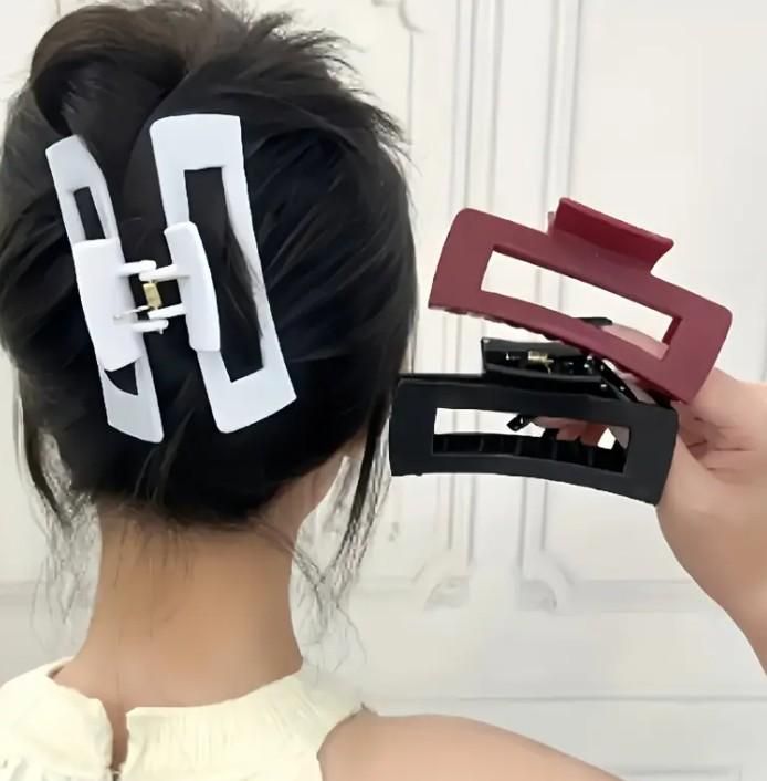 Silicon Hair Buckle (But 1 get 1 free)